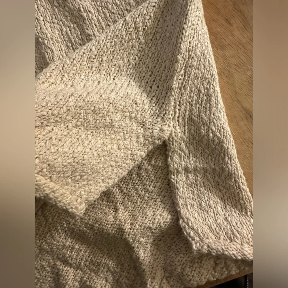 NWT Aerie Oversized Voop Sweater‎ oversized Large